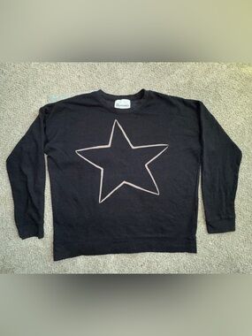 No Boundries Black Crewneck Star Sweatshirt Large